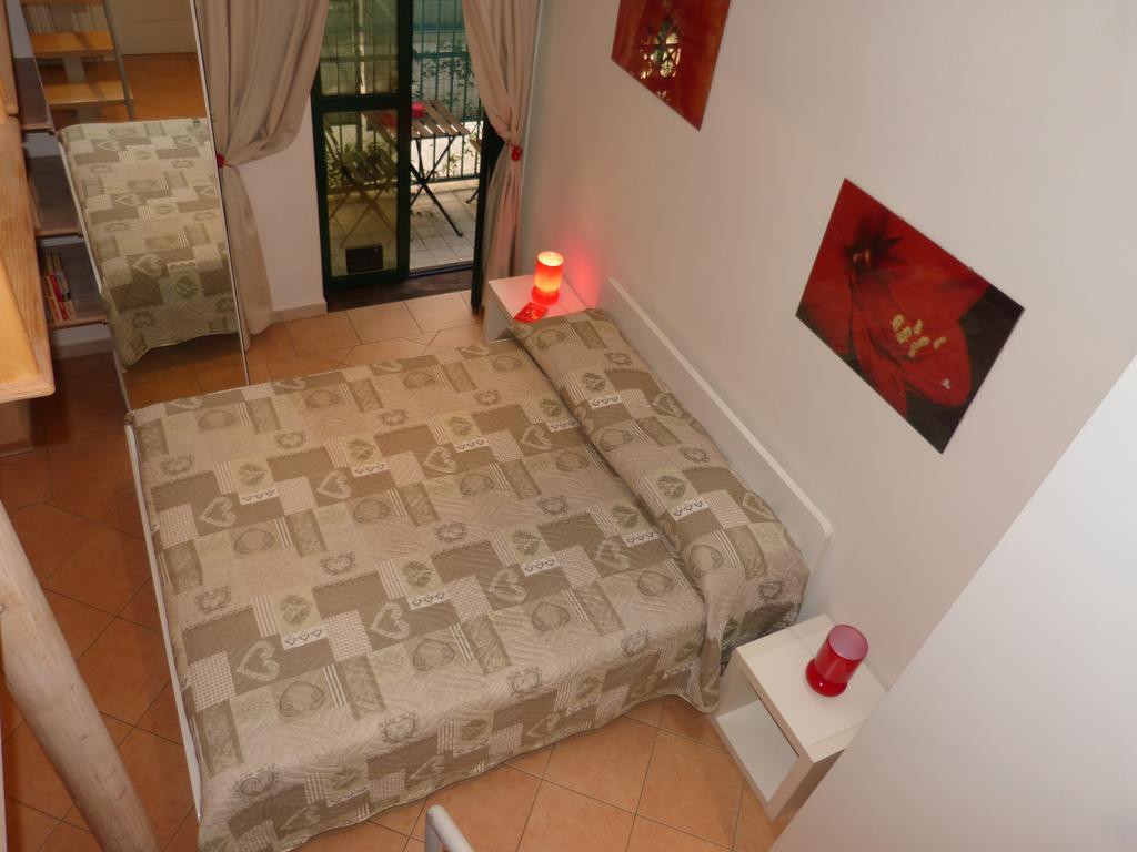 Residenza Piazza San Francesco Lejlighed Bologna Værelse billede