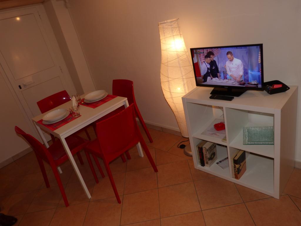 Residenza Piazza San Francesco Lejlighed Bologna Værelse billede
